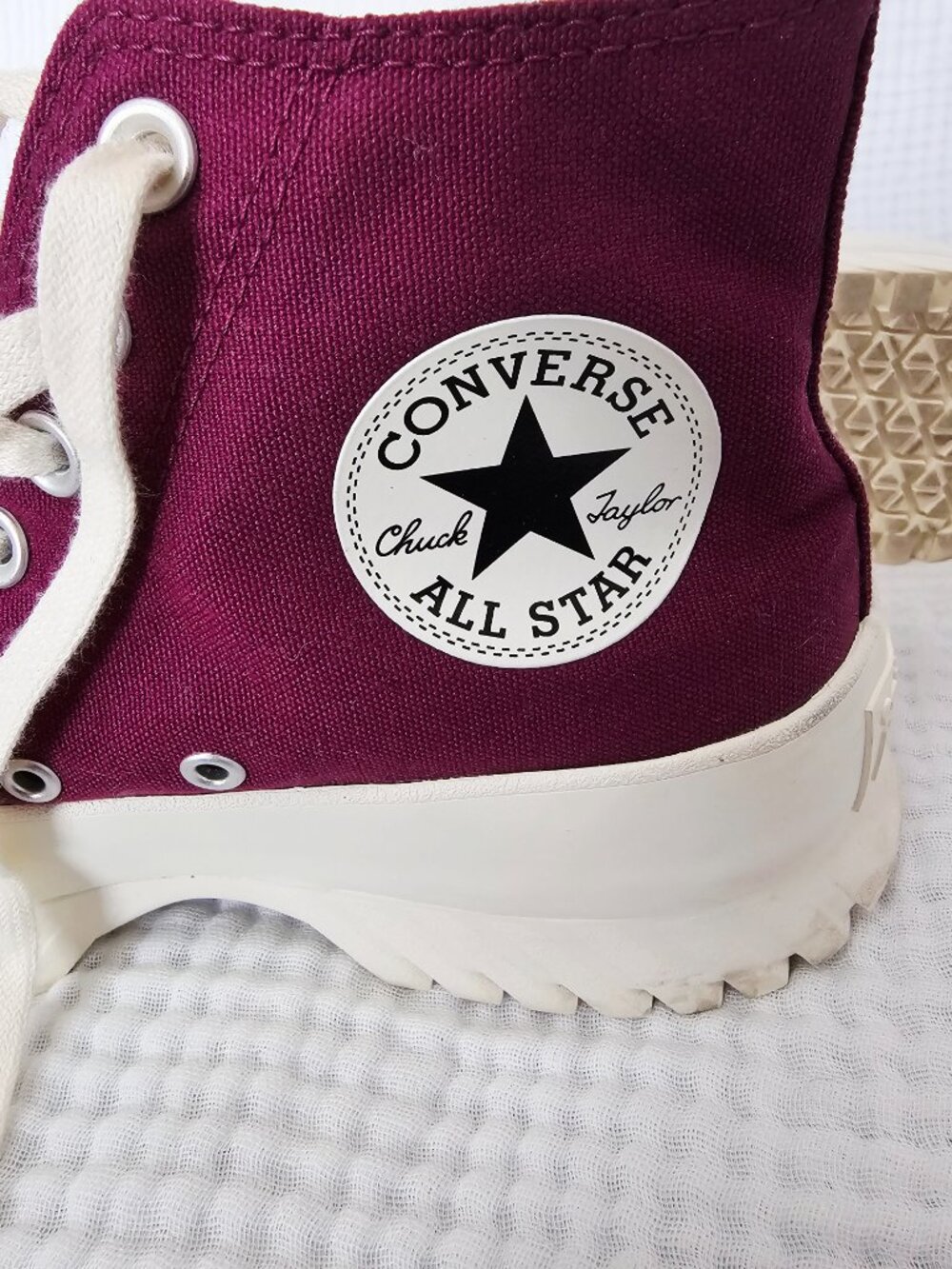 Converse Chuck Taylor All Star Lugged 2.0 Hi Top Plum Berry 8.5 Women, 6.5 Men - Picture 8 of 9
